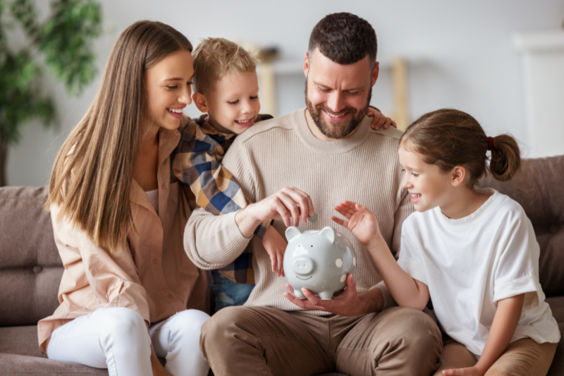 Finanzas para familias
Curso online
La educación financiera empieza en casa.